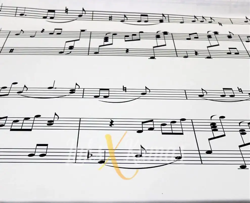 Müzik Notalı Çocuk Desenli Kumaş